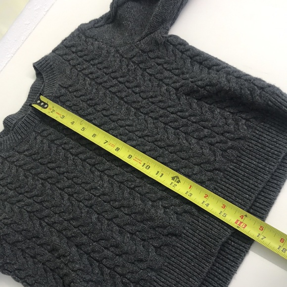 Banana Republic brand Ladies Petite Gray Sweater - Picture 6 of 9